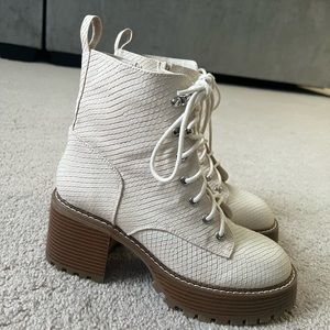 MIA combat boots